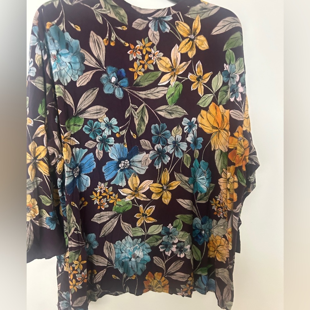 Johnny Was Lexi Henley  Tee shirt Floral size XL - Picture 3 of 6